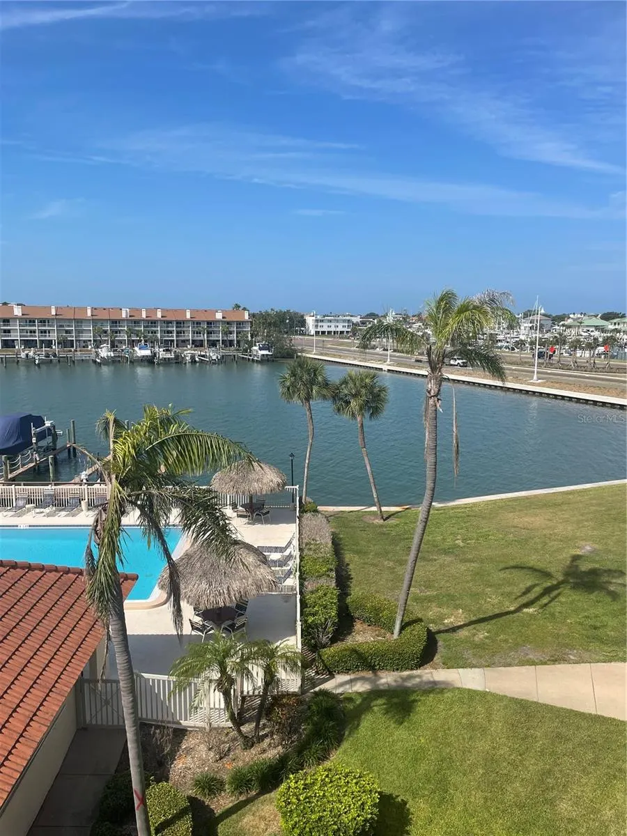 106 1ST ST E #306, #306