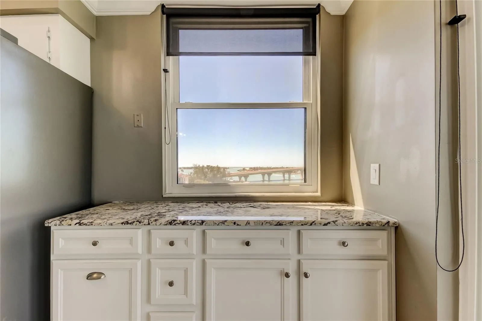6265 SUN BLVD #806, #806