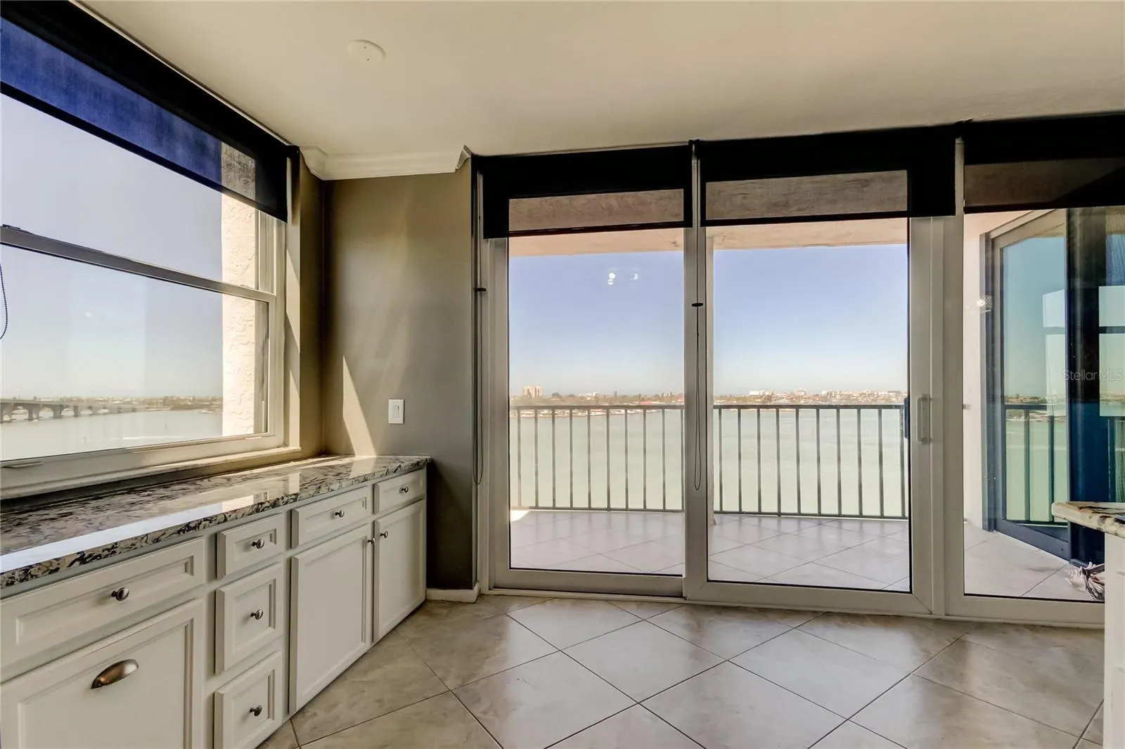 6265 SUN BLVD #806, #806