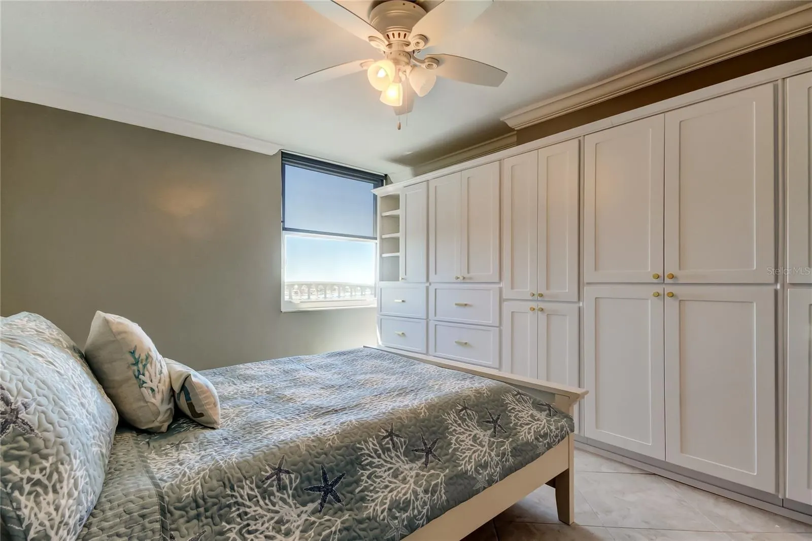 6265 SUN BLVD #806, #806