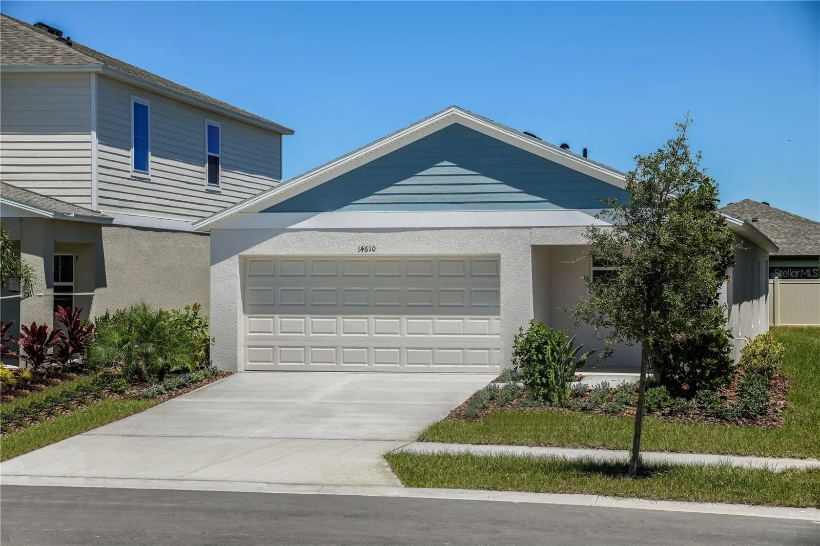 4712 ROLLING LAKE LN