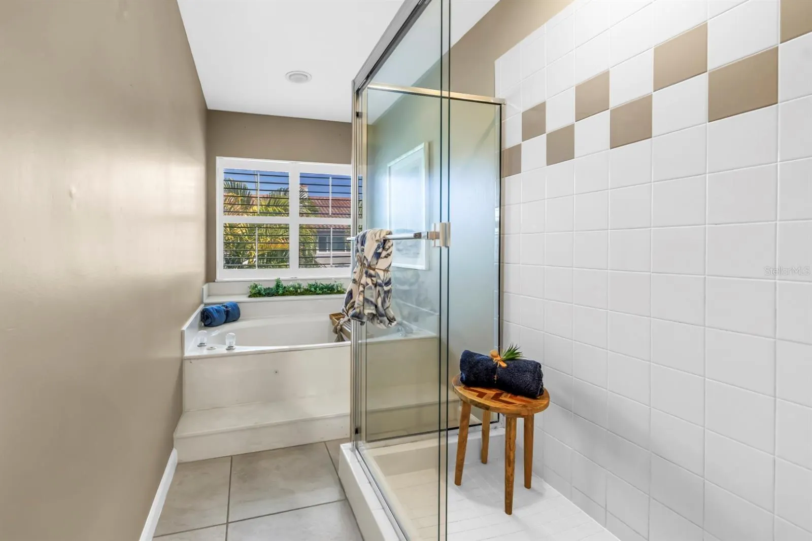 903 PINELLAS BAYWAY S #302, #302