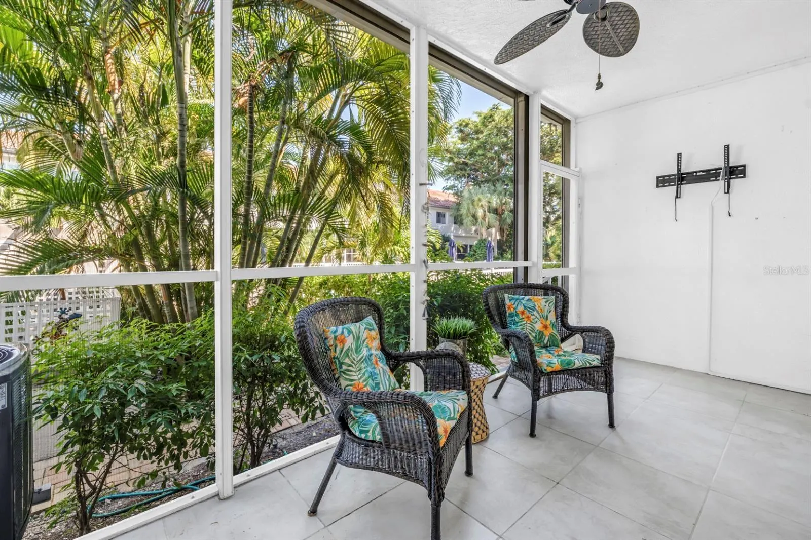 903 PINELLAS BAYWAY S #302, #302