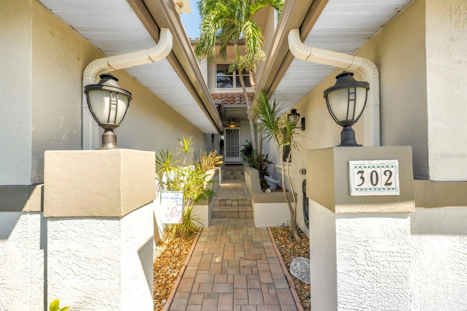 903 PINELLAS BAYWAY S #302, #302