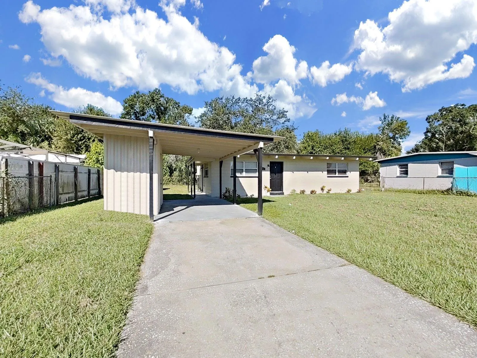 1721 DARLINGTON DR