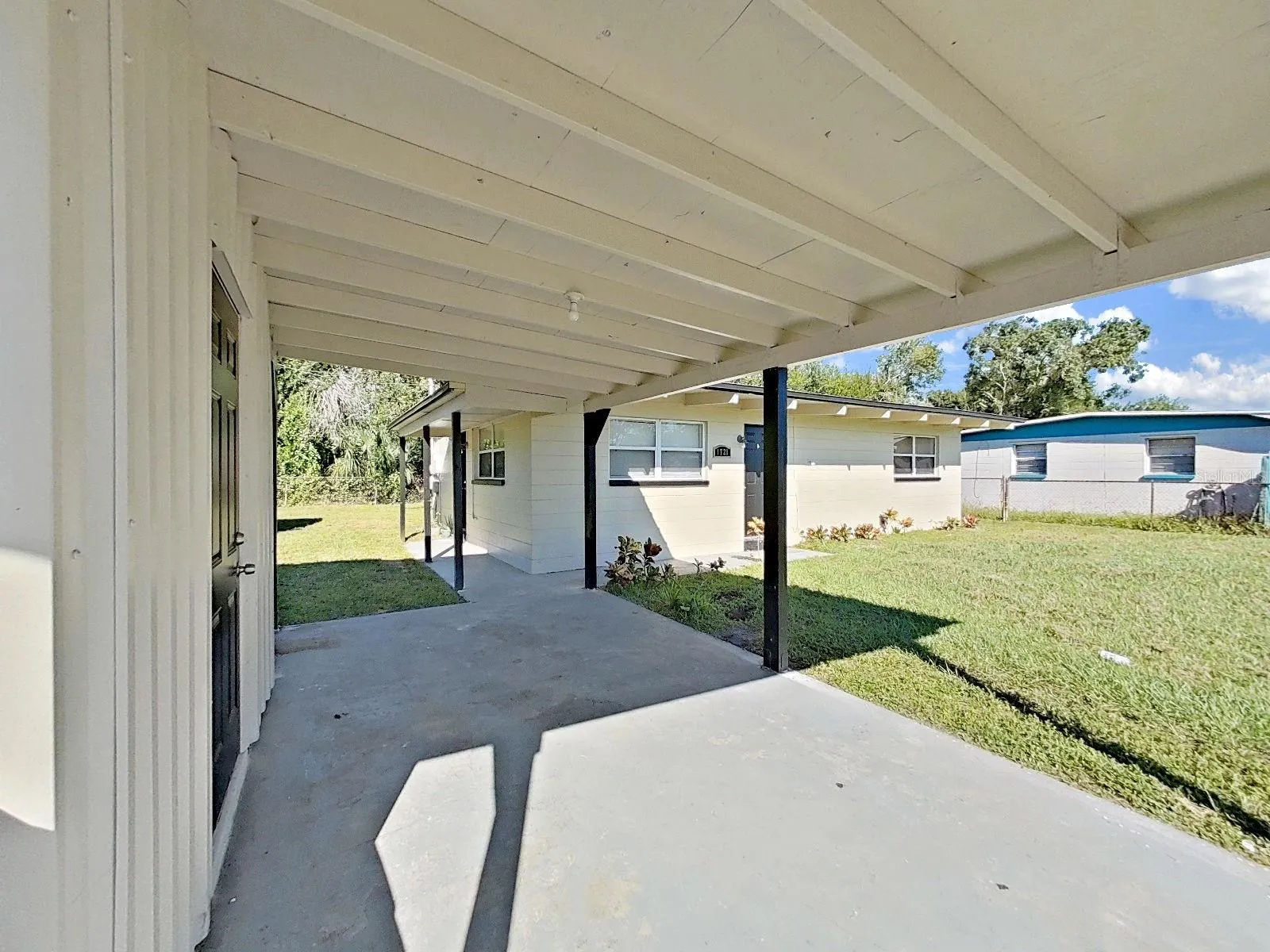 1721 DARLINGTON DR