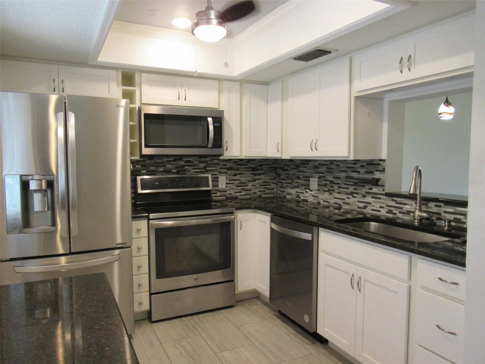 940 VIRGINIA ST #107, #107