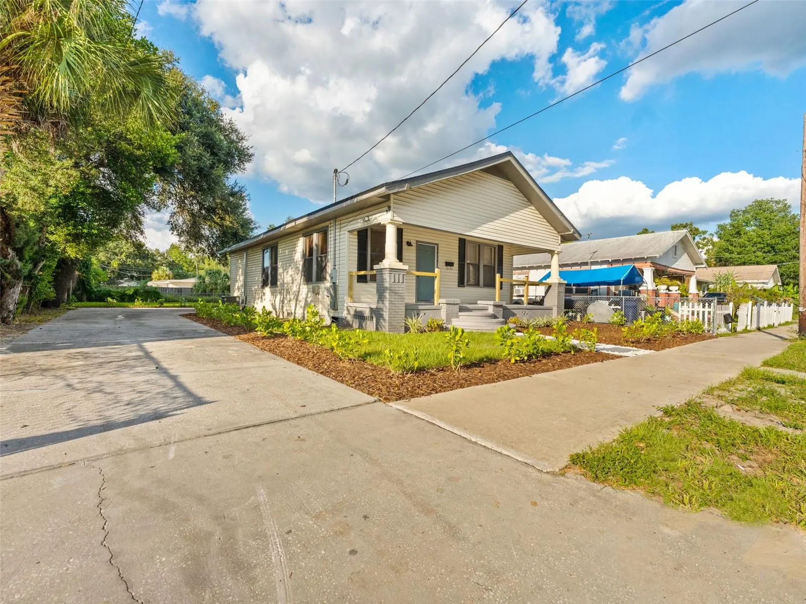 1514 E 26TH AVE