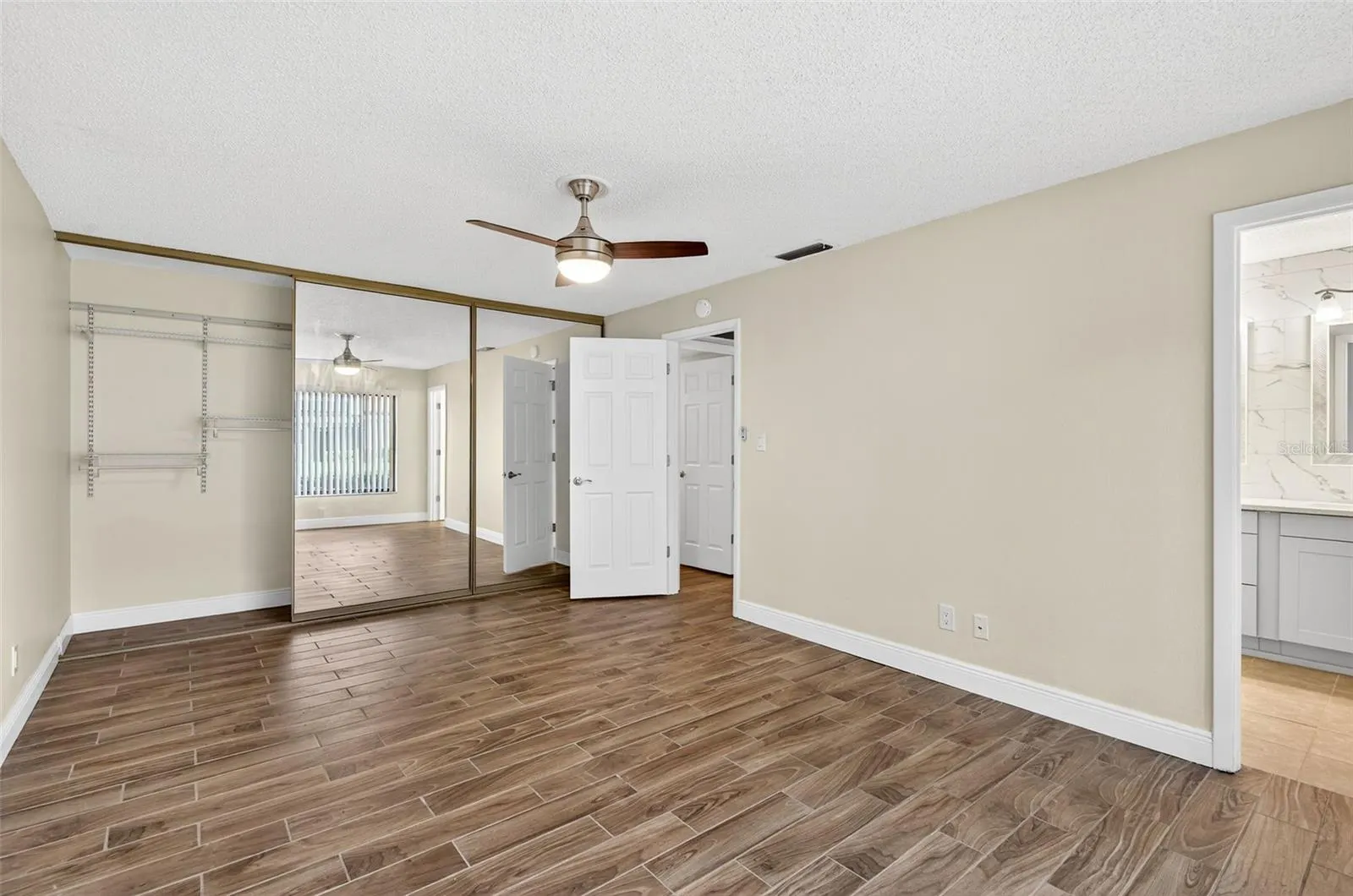 107 SEVILLE CT N