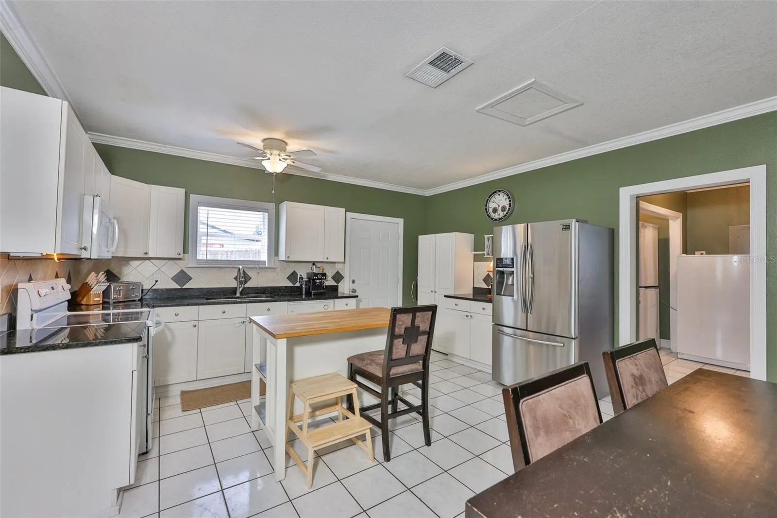 2104 W POWHATAN AVE