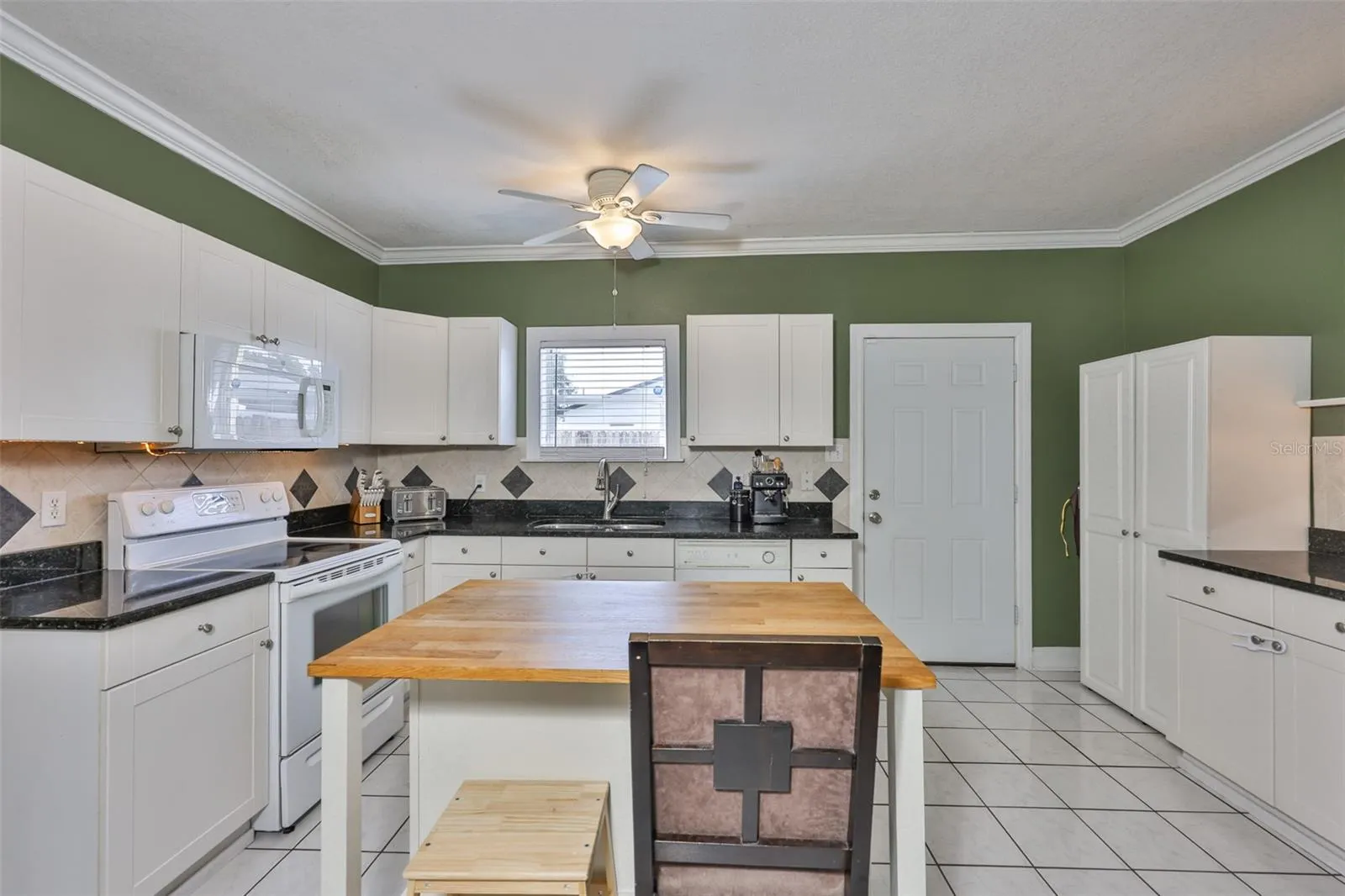 2104 W POWHATAN AVE