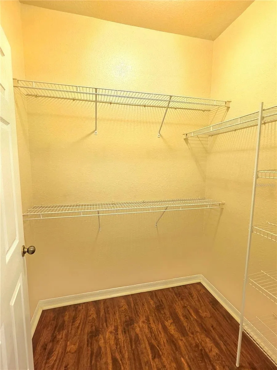 10205 COURTNEY PALMS BLVD #204, #204