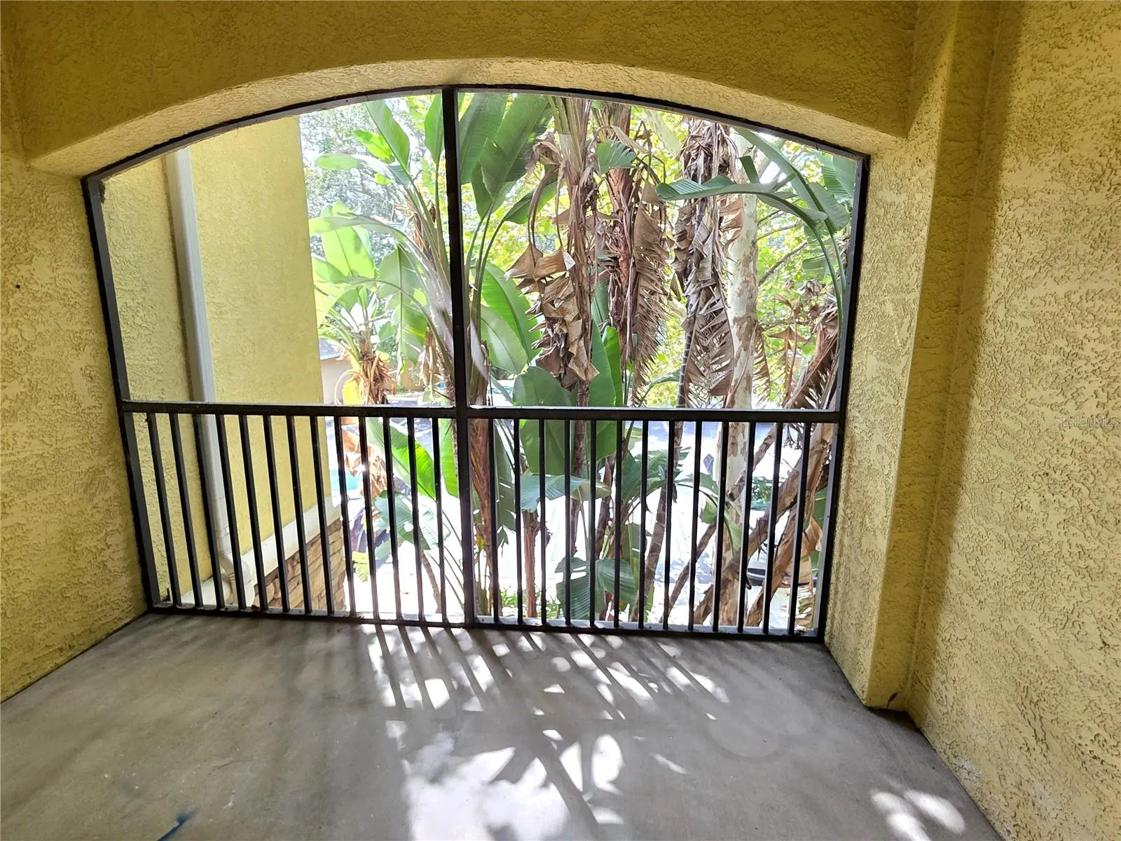 10205 COURTNEY PALMS BLVD #204, #204