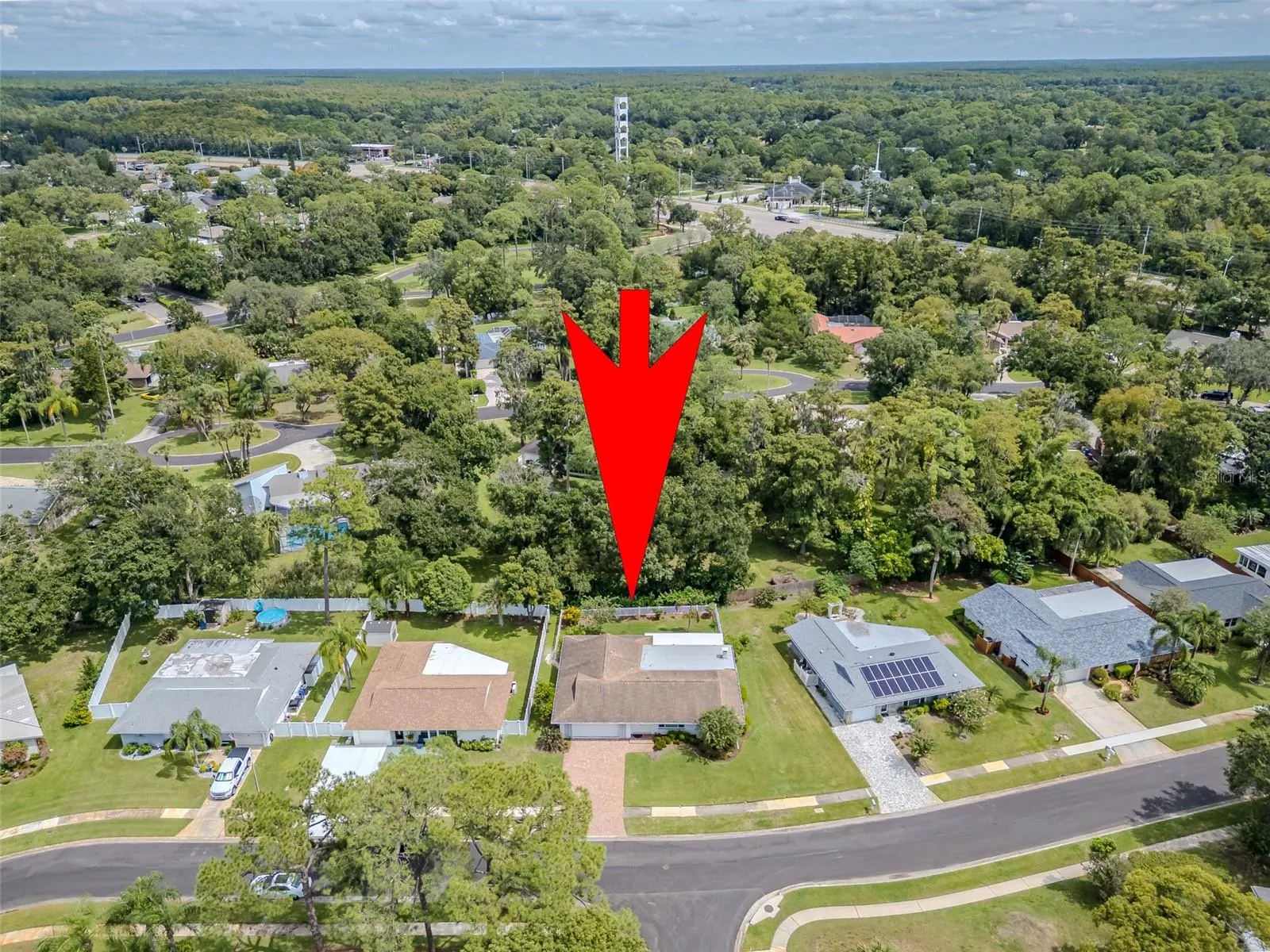 825 LEEWARD WAY