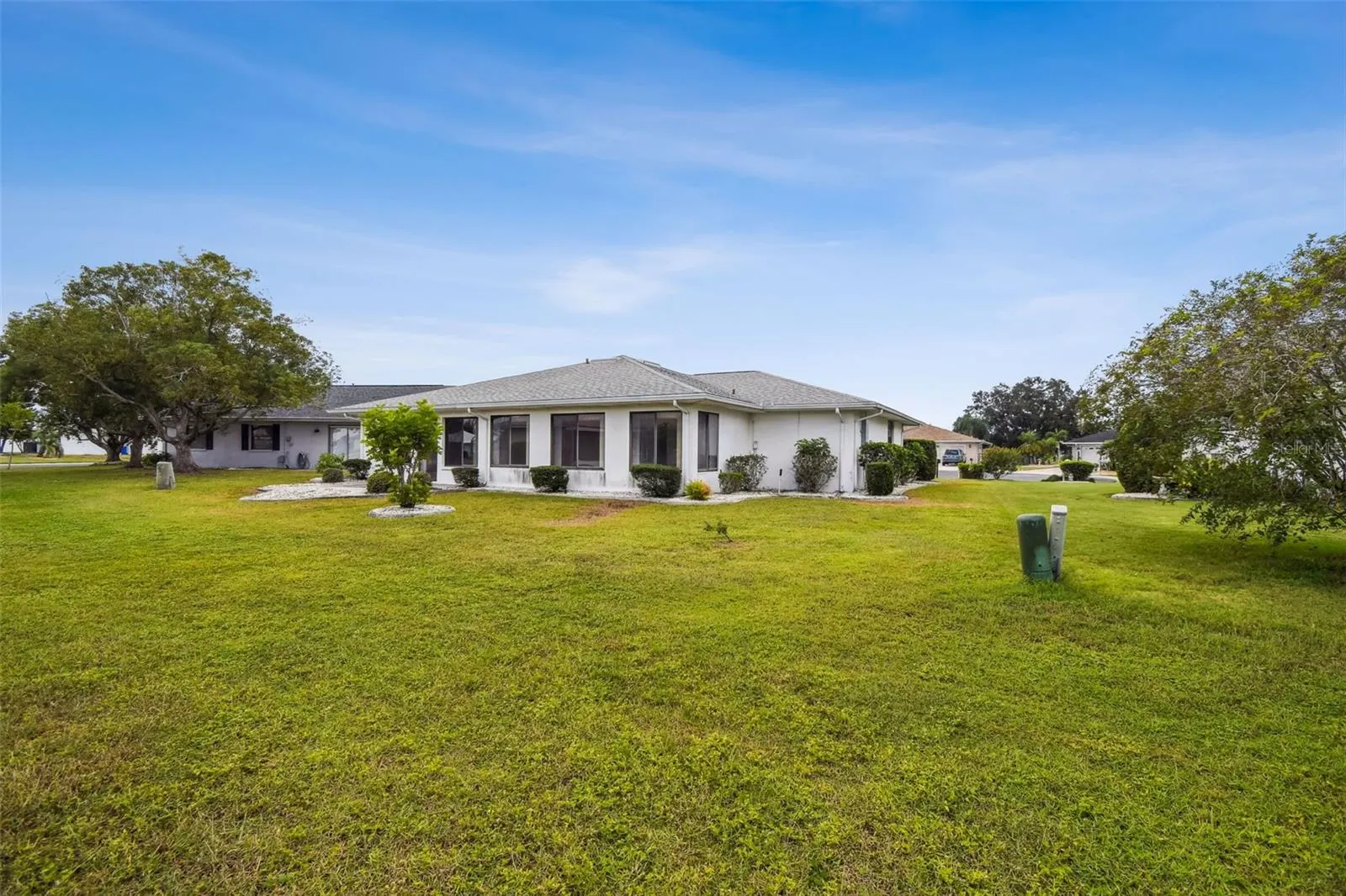 1803 PINEAPPLE PALM CT