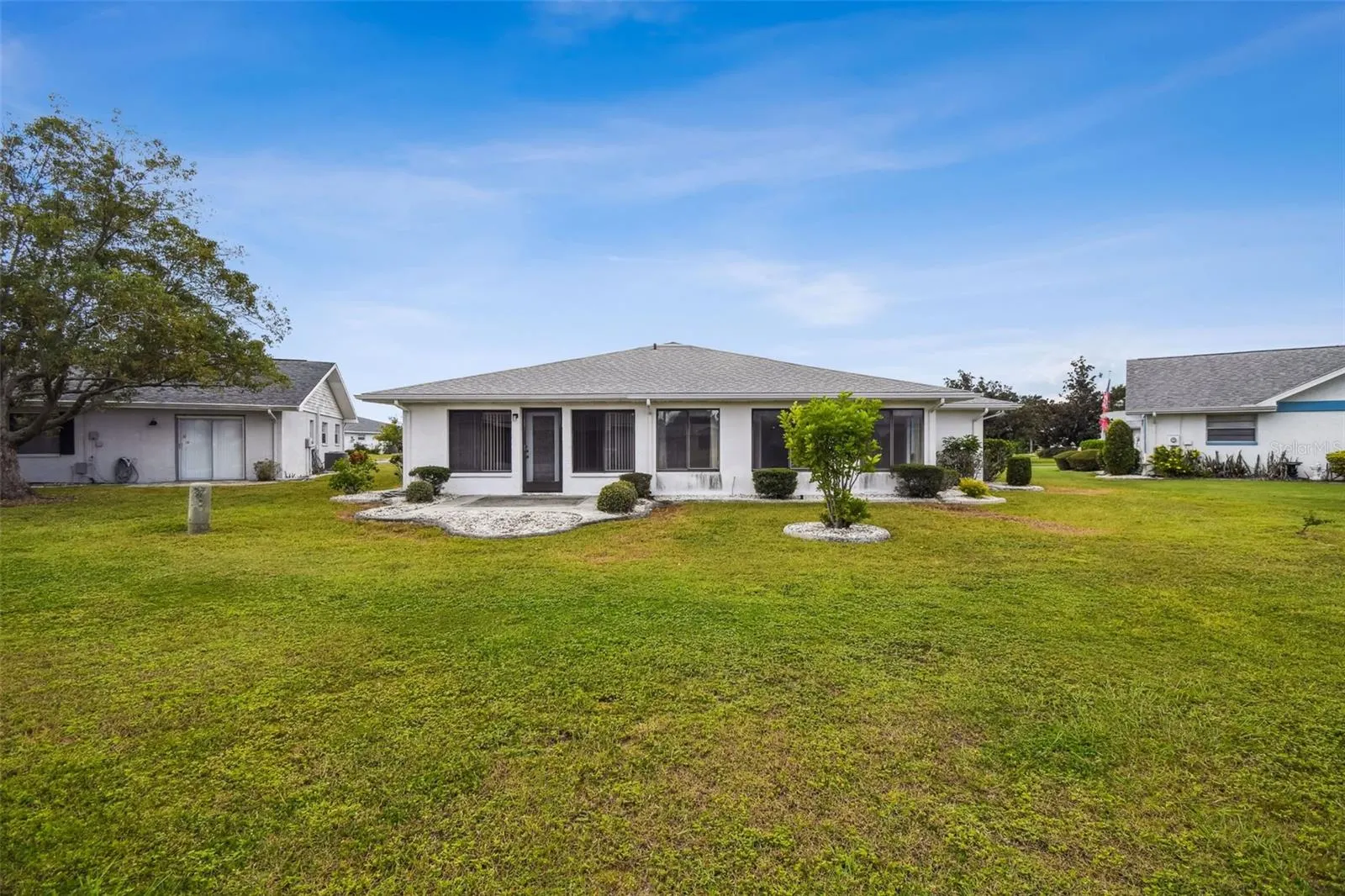 1803 PINEAPPLE PALM CT