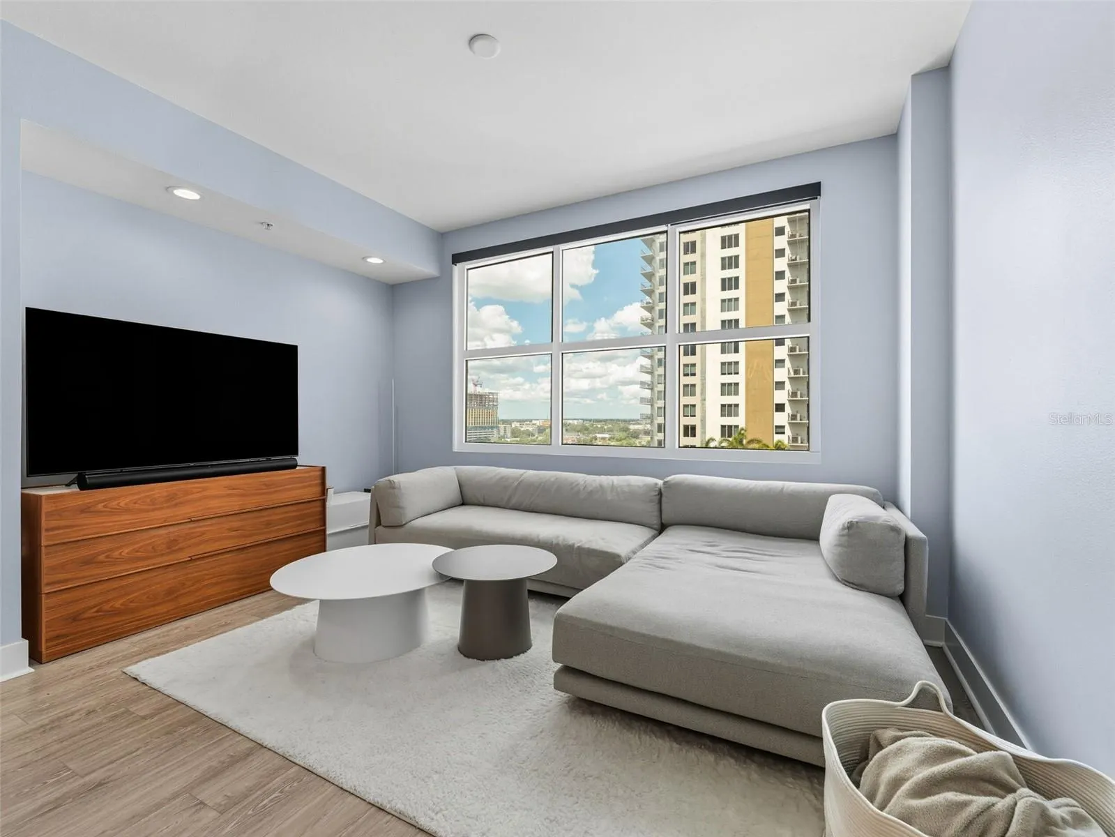 1120 E KENNEDY BLVD #1225, #1225
