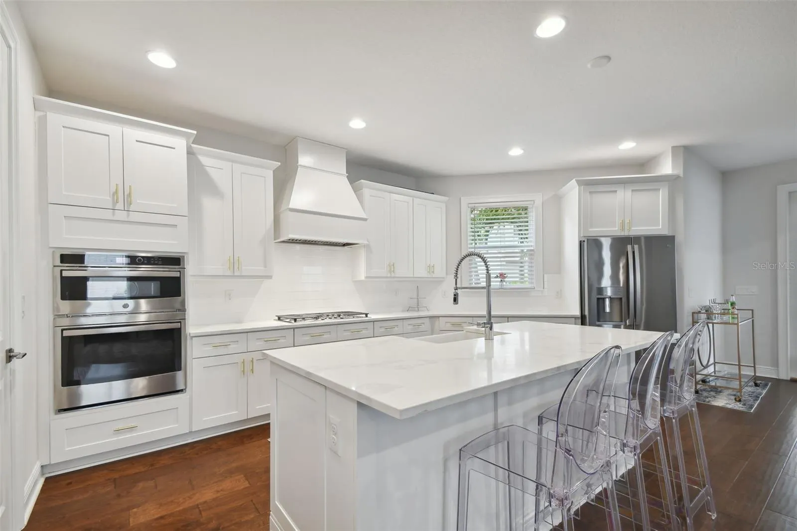 5700 INTERBAY BLVD