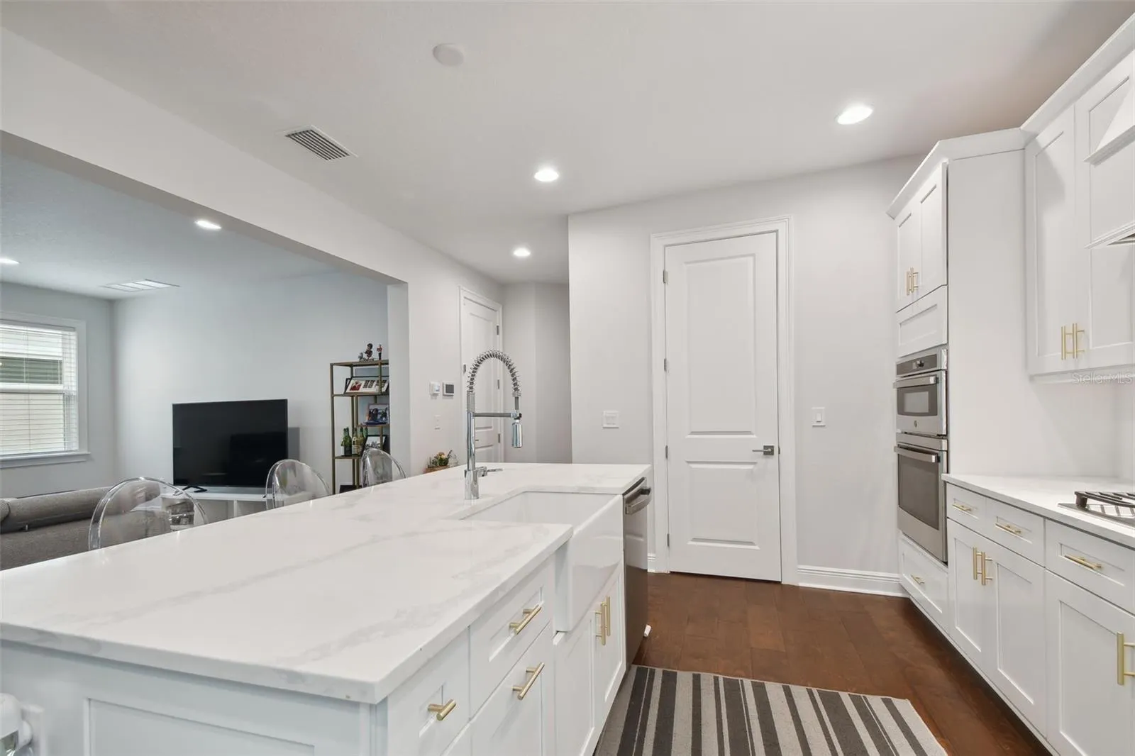 5700 INTERBAY BLVD