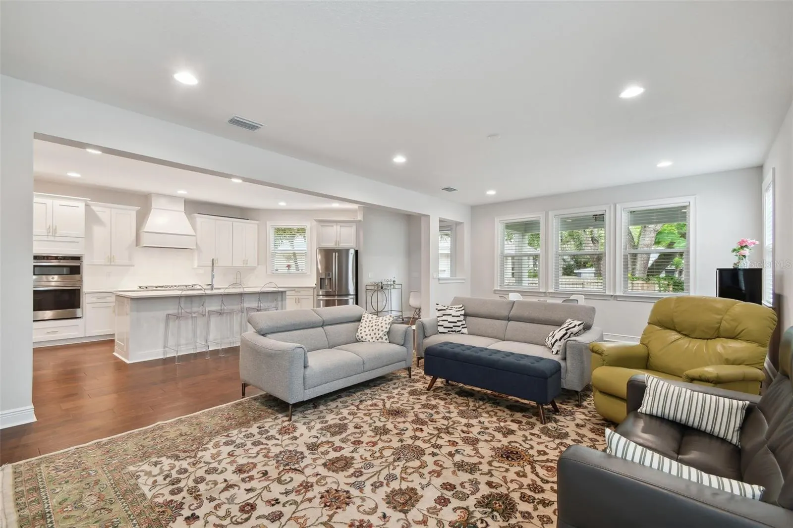 5700 INTERBAY BLVD