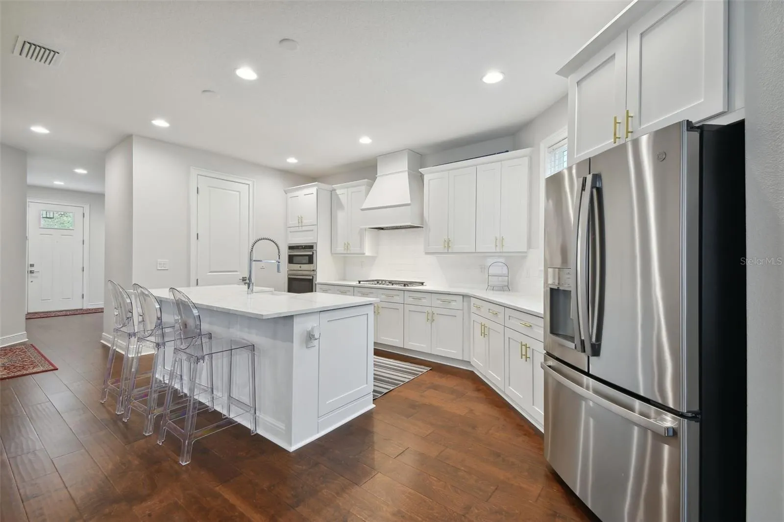 5700 INTERBAY BLVD