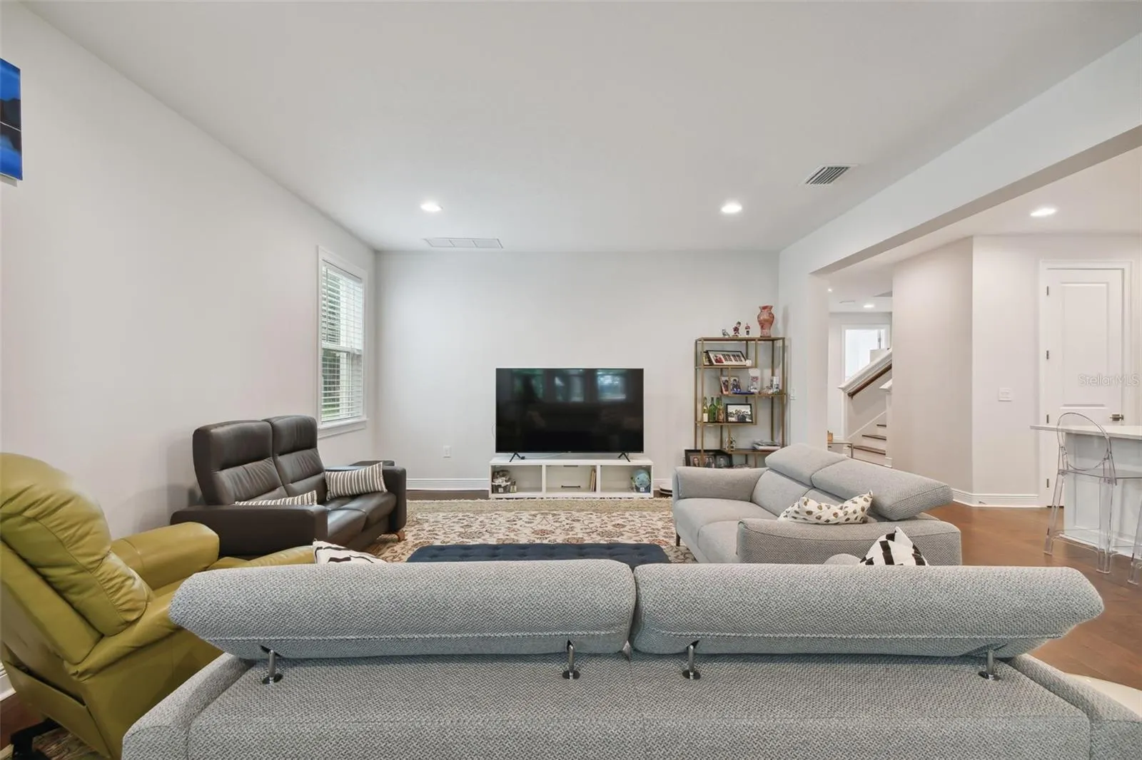 5700 INTERBAY BLVD