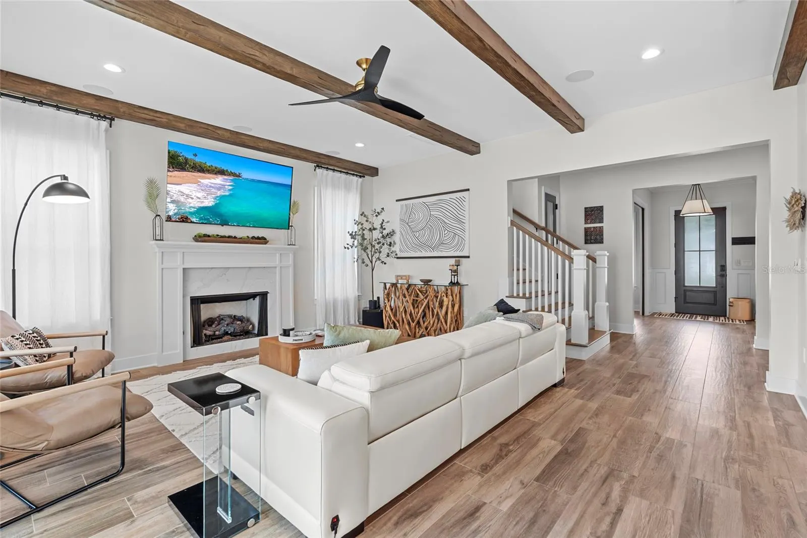 1120 19TH AVE N