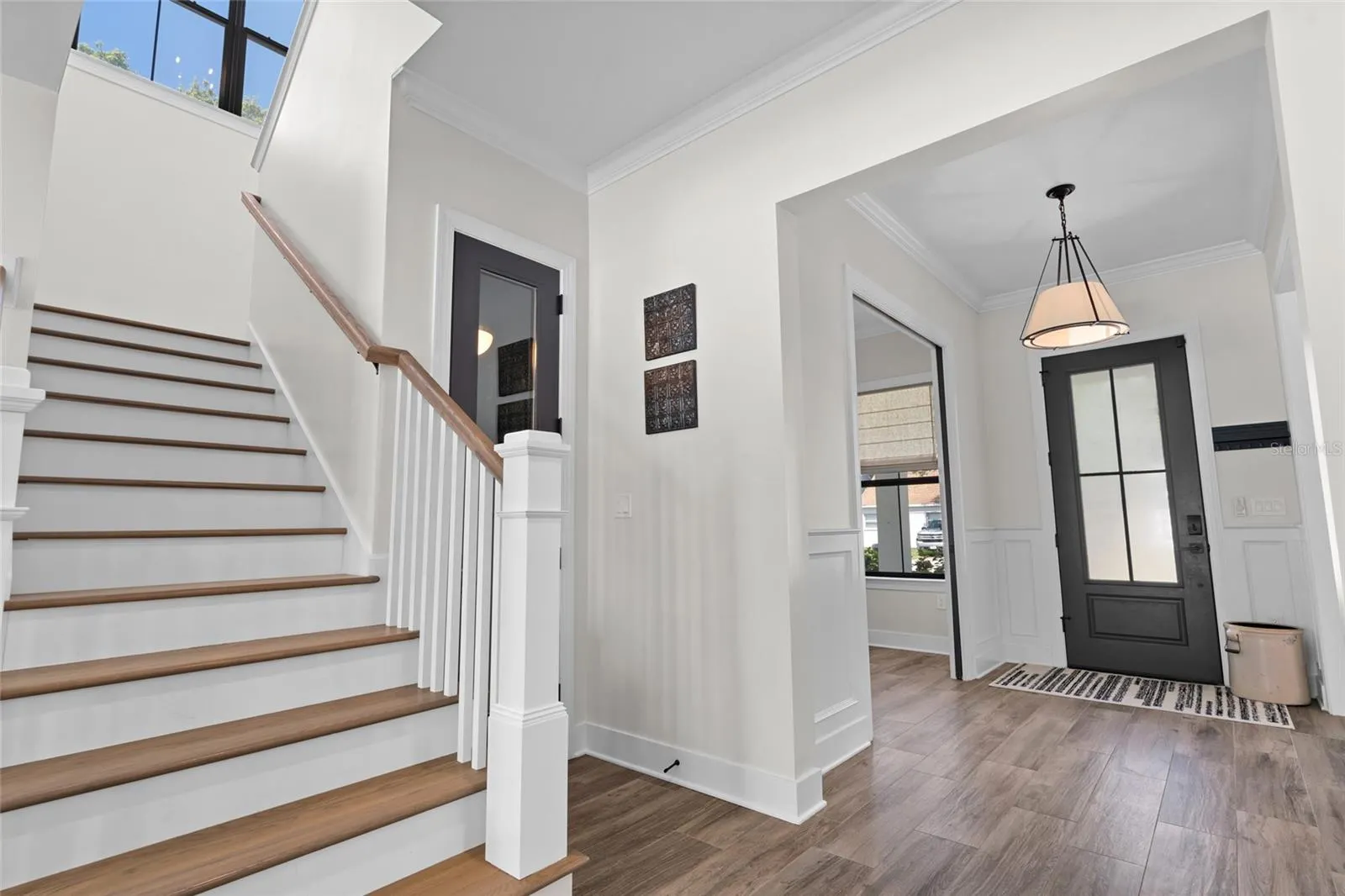 1120 19TH AVE N