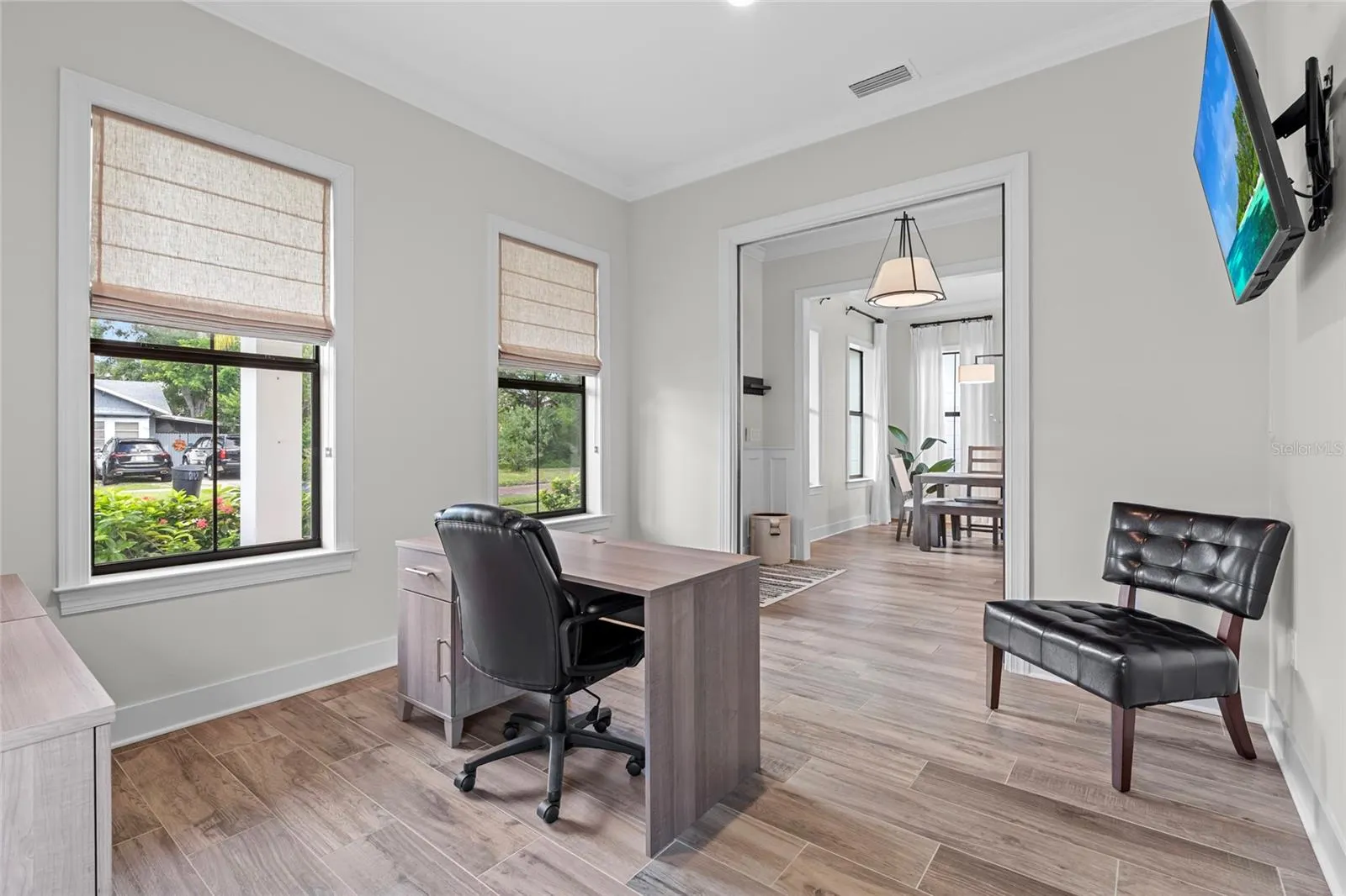 1120 19TH AVE N
