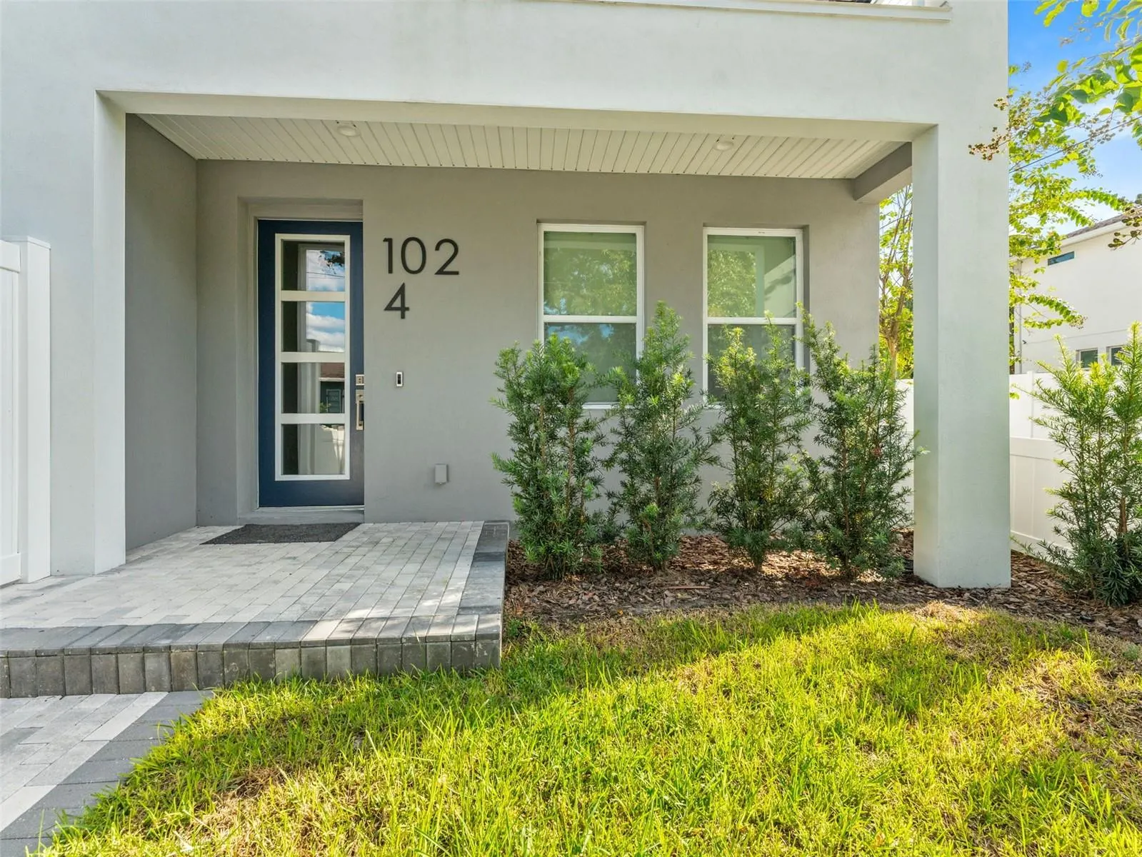 102 W ADALEE ST #4, #4