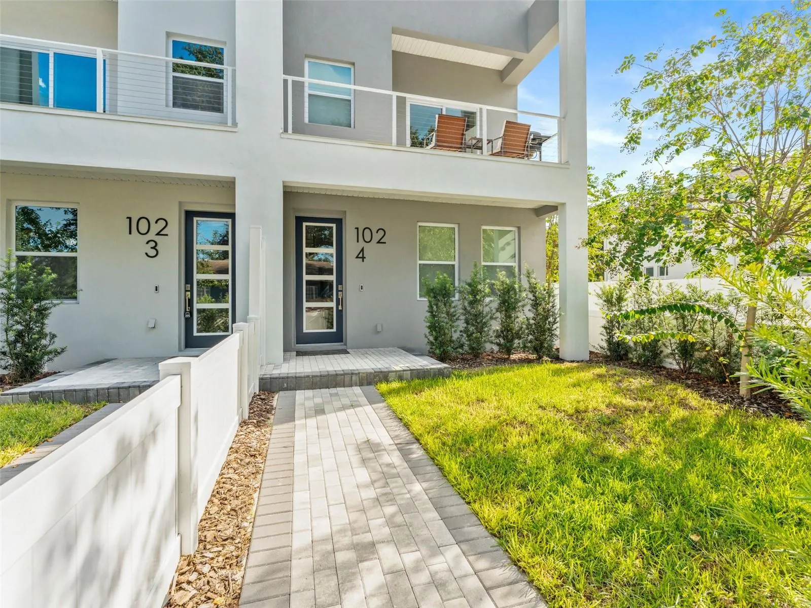 102 W ADALEE ST #4, #4