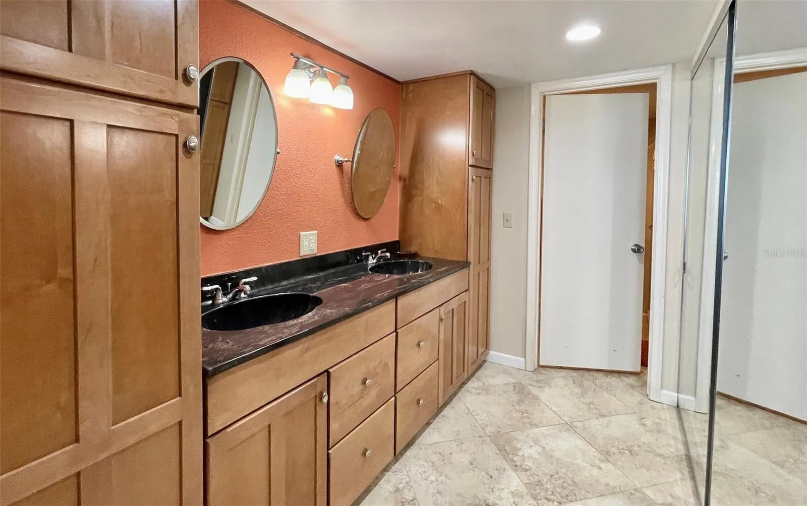111 S ATLANTIC AVE #505, #505