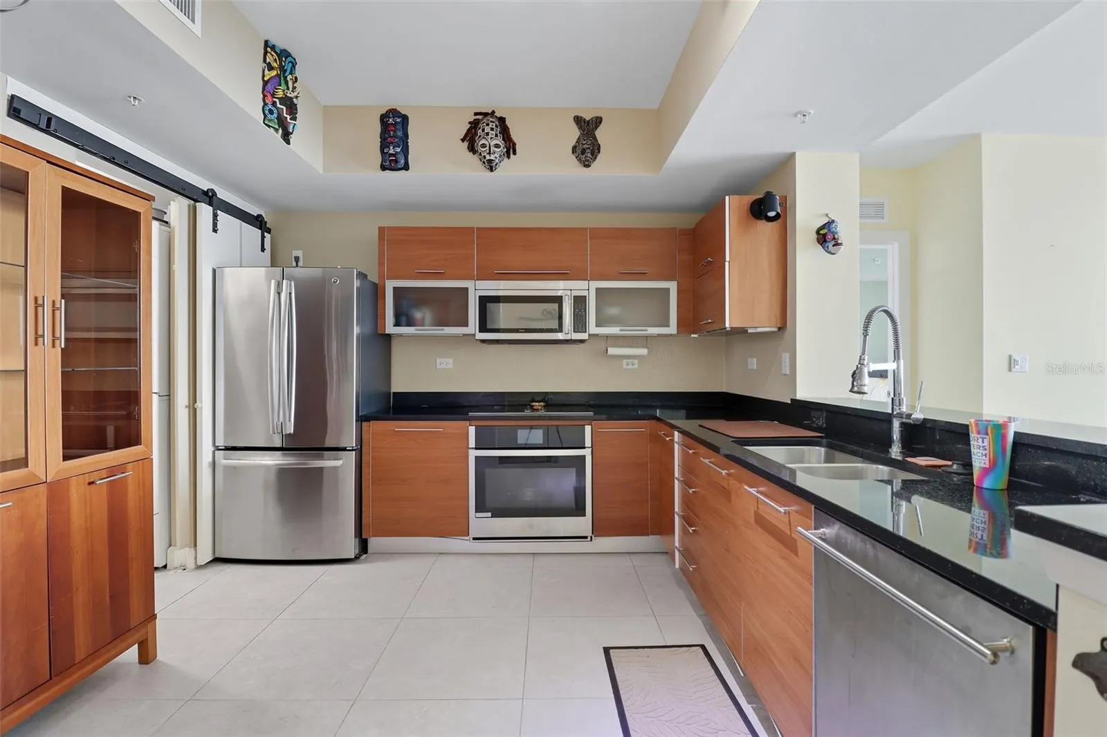 3000 OASIS GRAND BLVD #2702, #2702