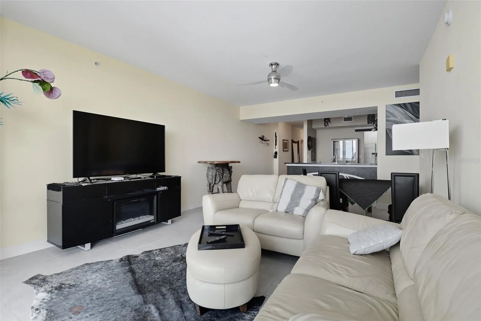 3000 OASIS GRAND BLVD #2702, #2702