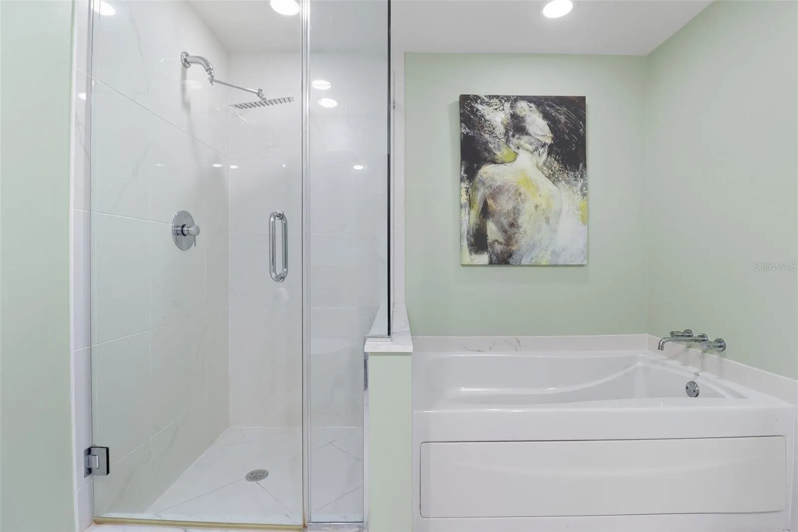 3000 OASIS GRAND BLVD #2702, #2702