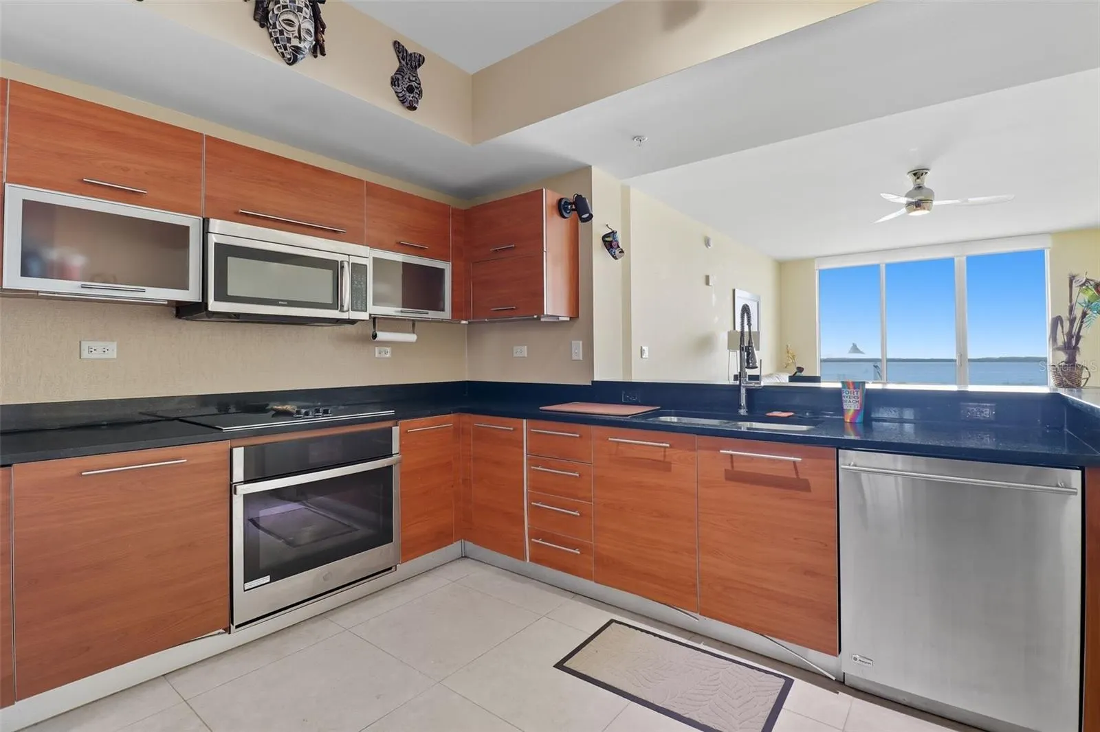 3000 OASIS GRAND BLVD #2702, #2702