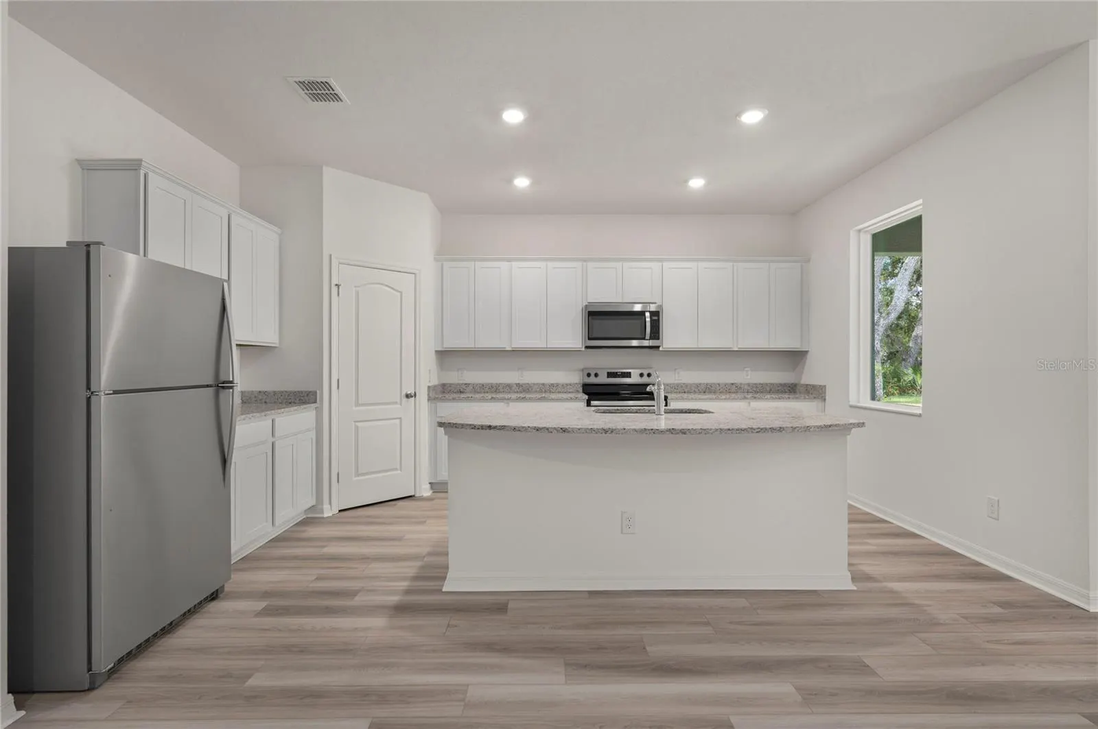 330 BOWFIN CT