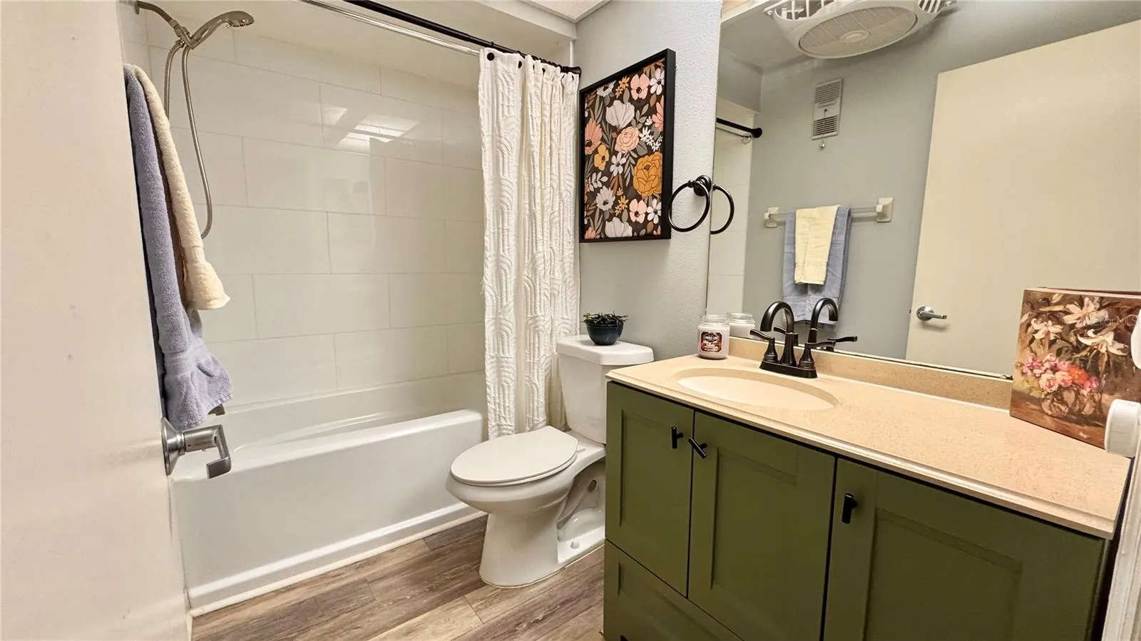 5265 E BAY DR #310, #310
