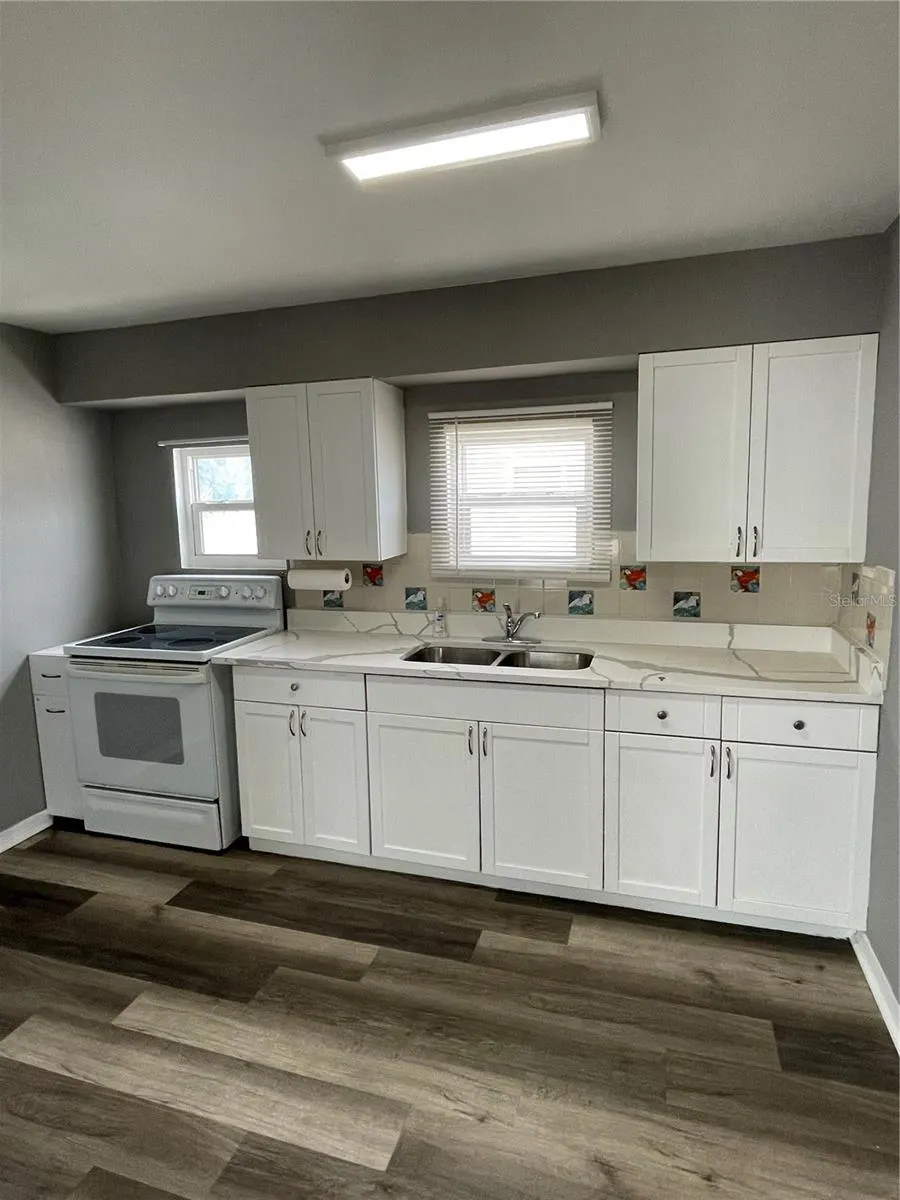 602 S PROSPECT AVE