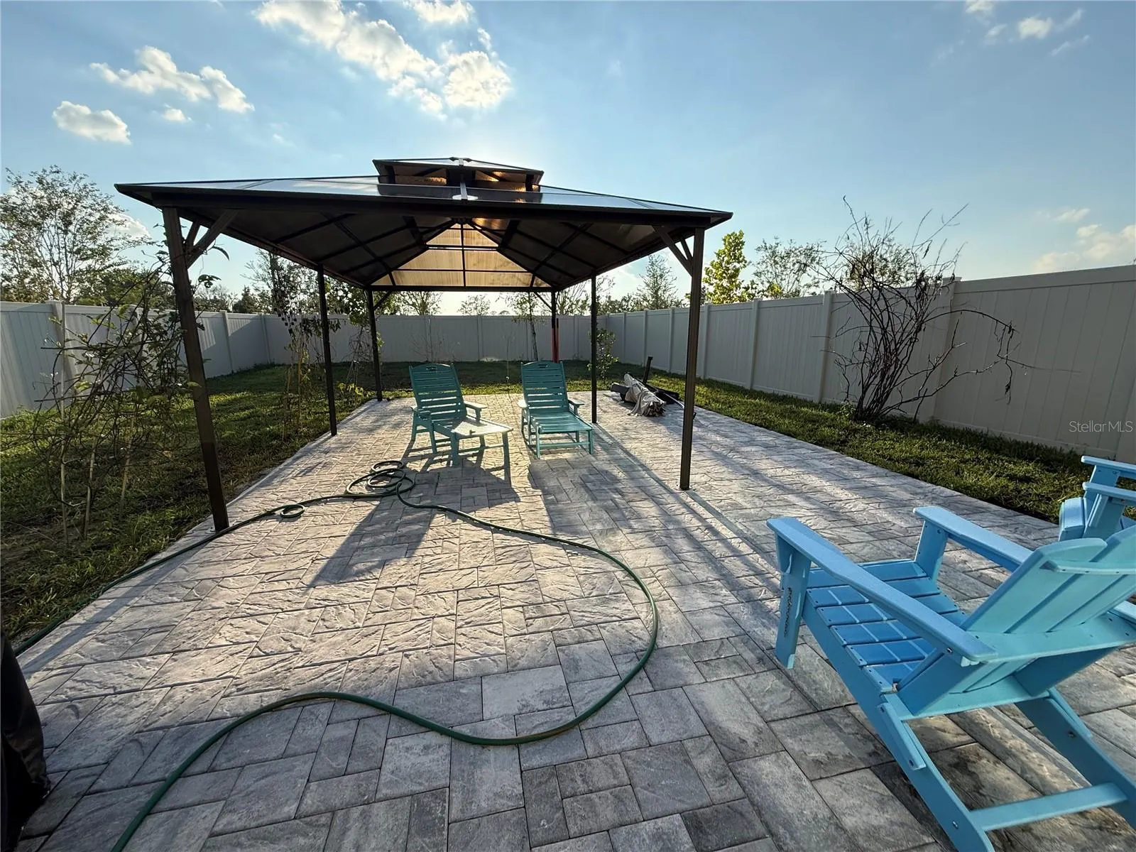 3919 RADIANT MOUNTAIN DR