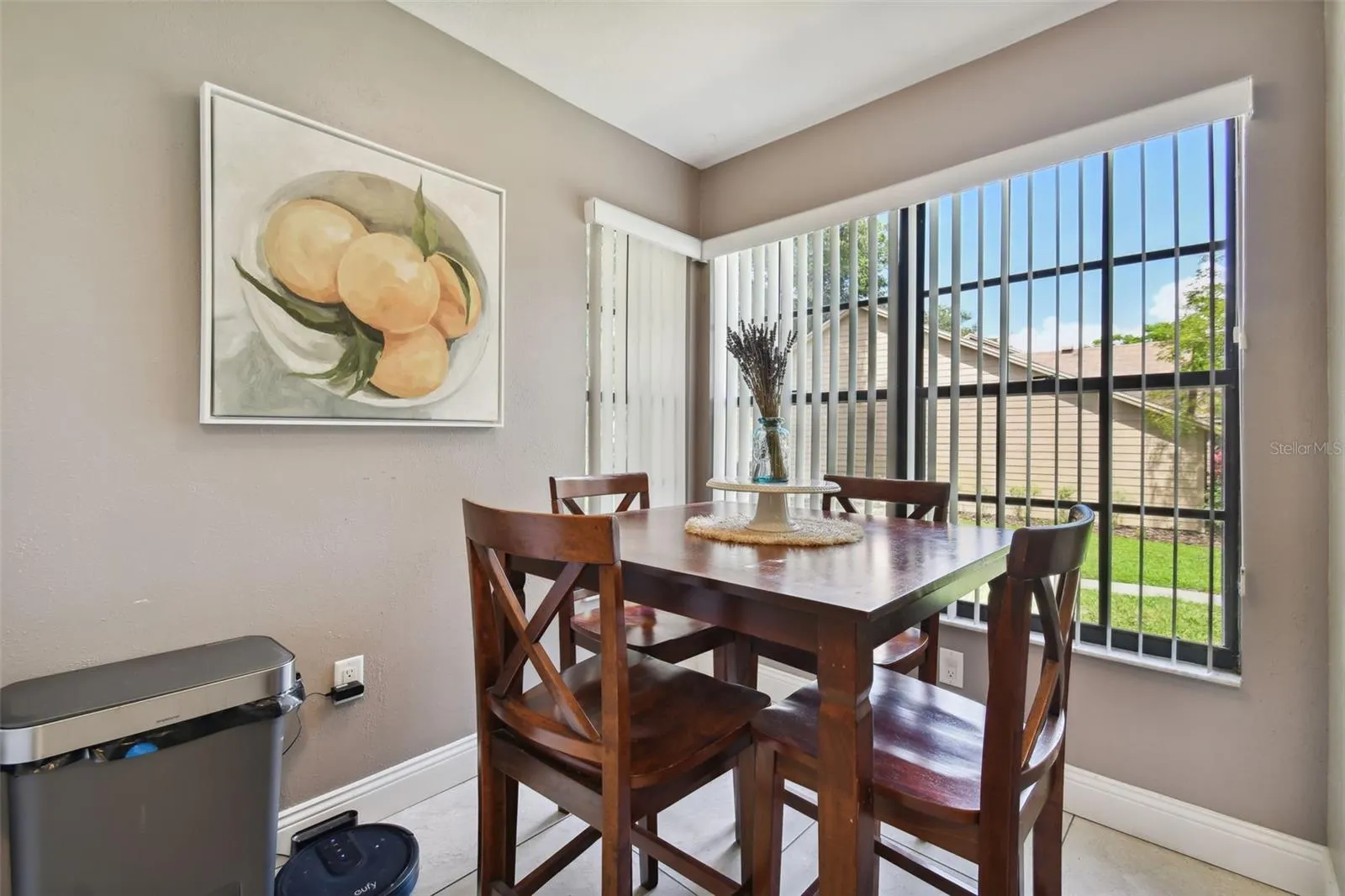 2608 BENTLEY DR