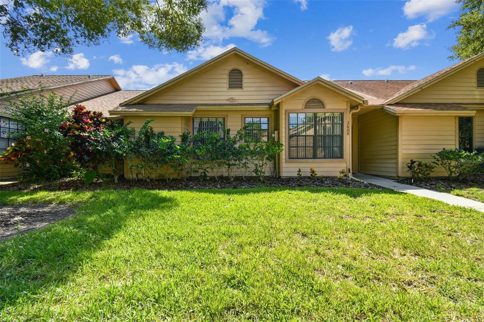 2608 BENTLEY DR