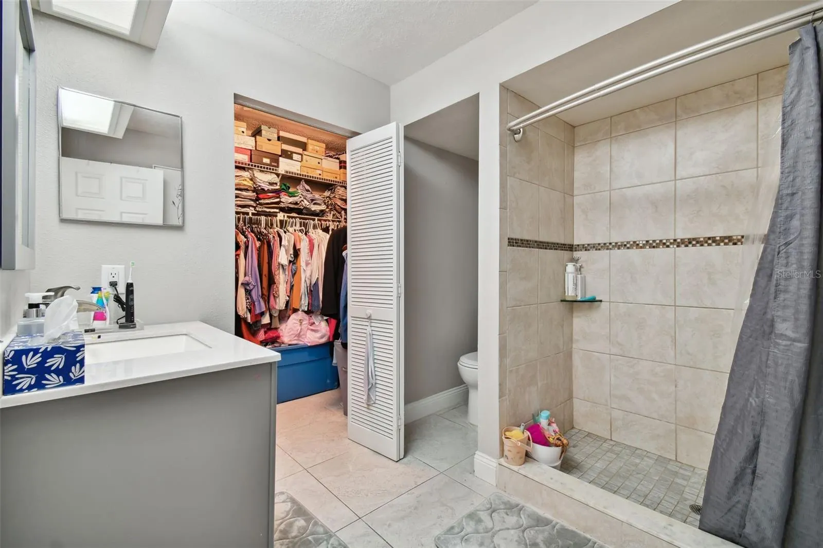 2608 BENTLEY DR
