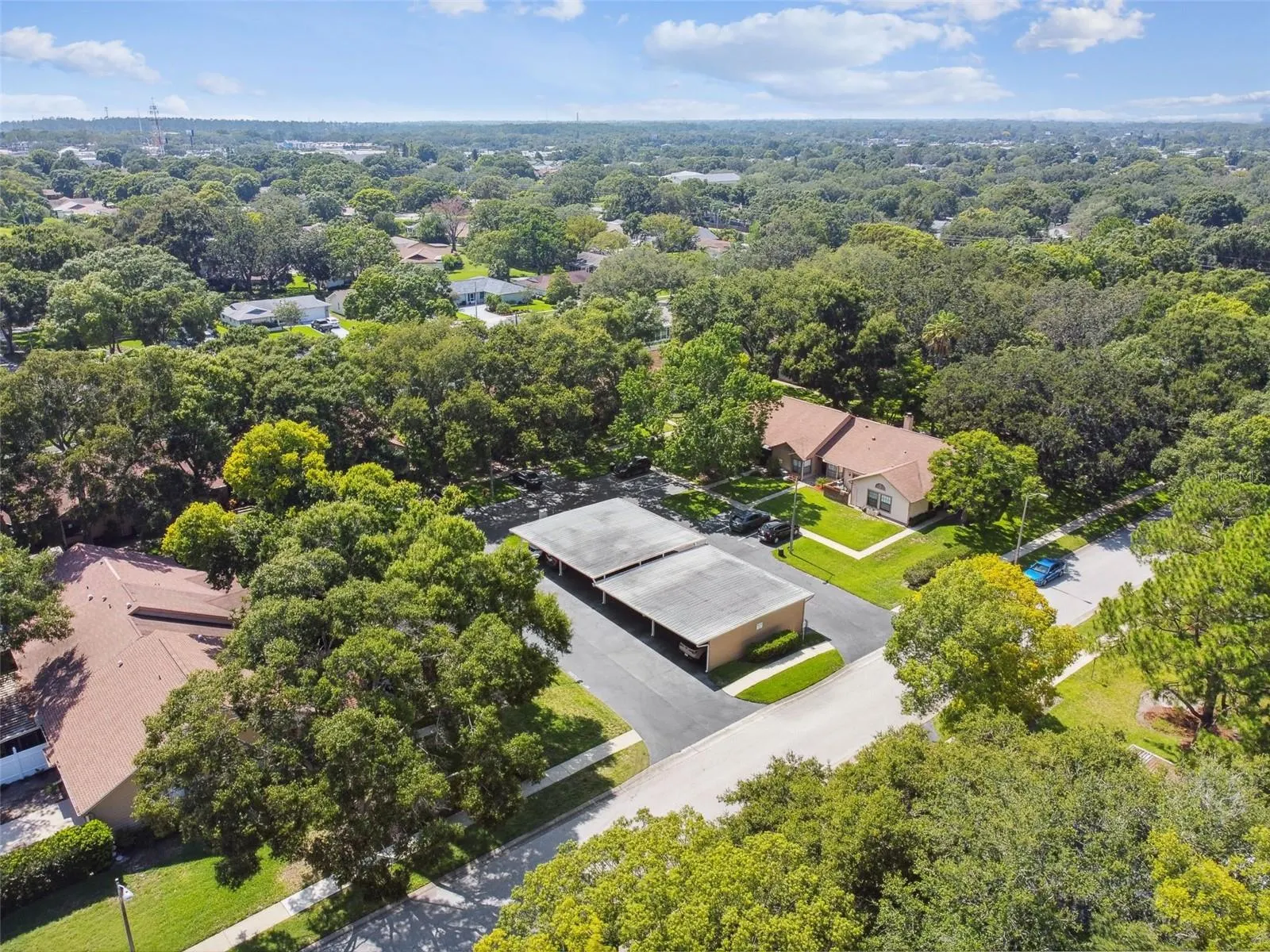 2608 BENTLEY DR