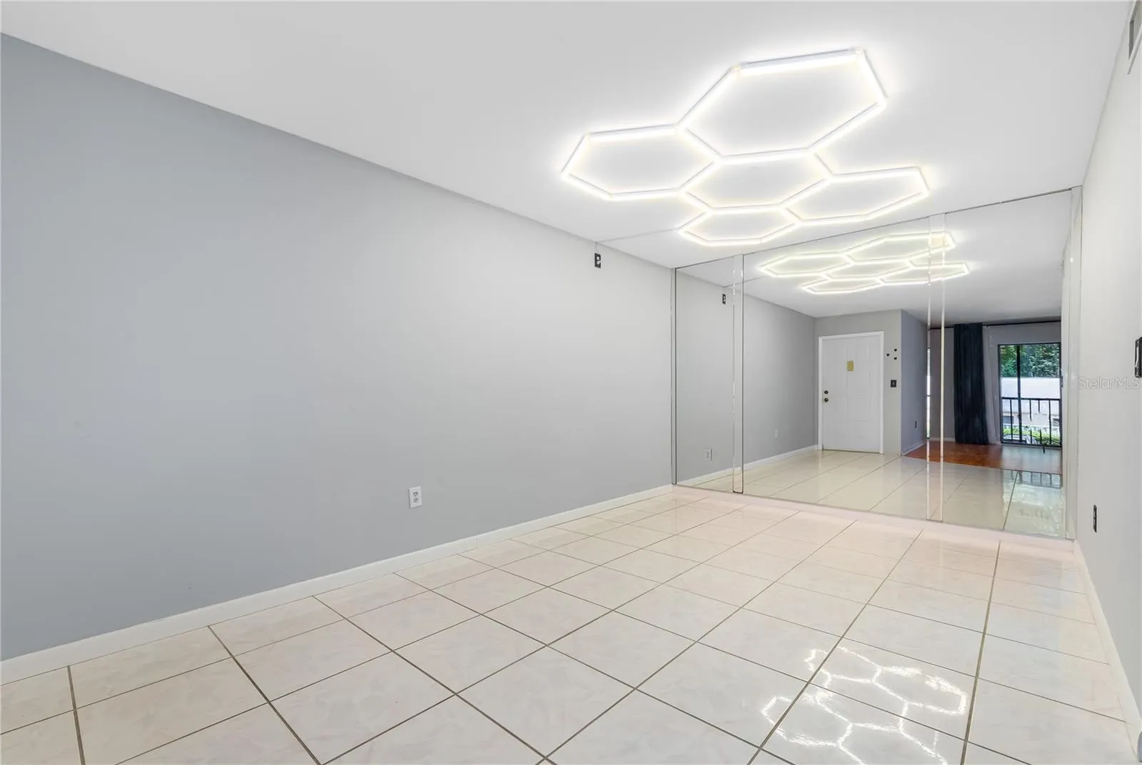 3114 LAKE PINE WAY #H2, #H2