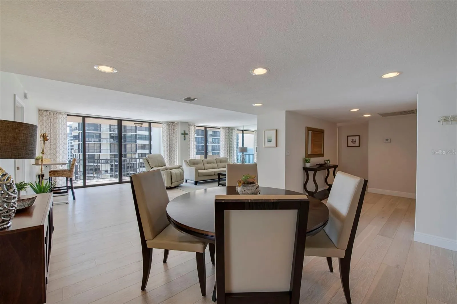 4200 N OCEAN DR #2-1602, #2-1602