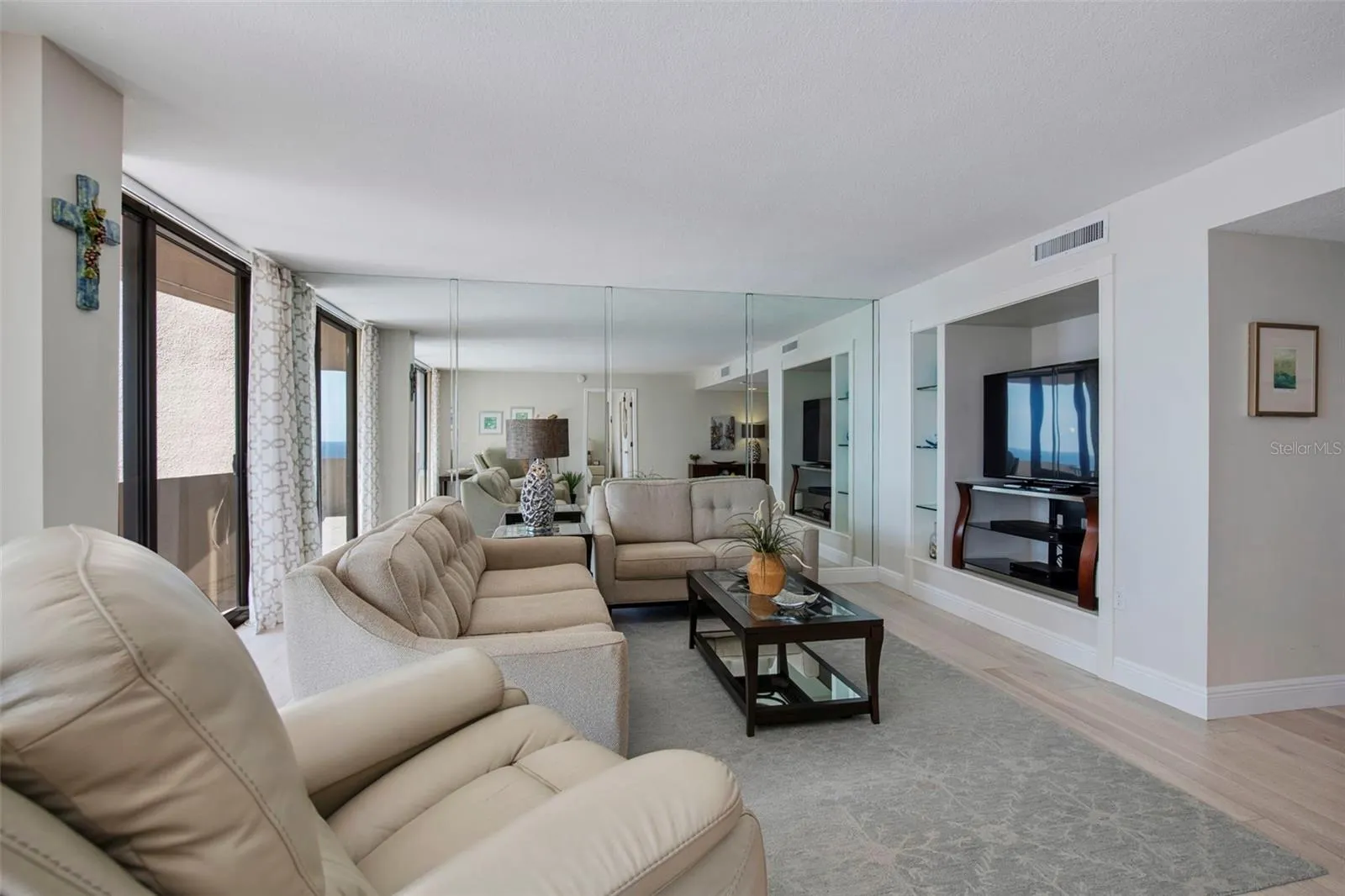 4200 N OCEAN DR #2-1602, #2-1602