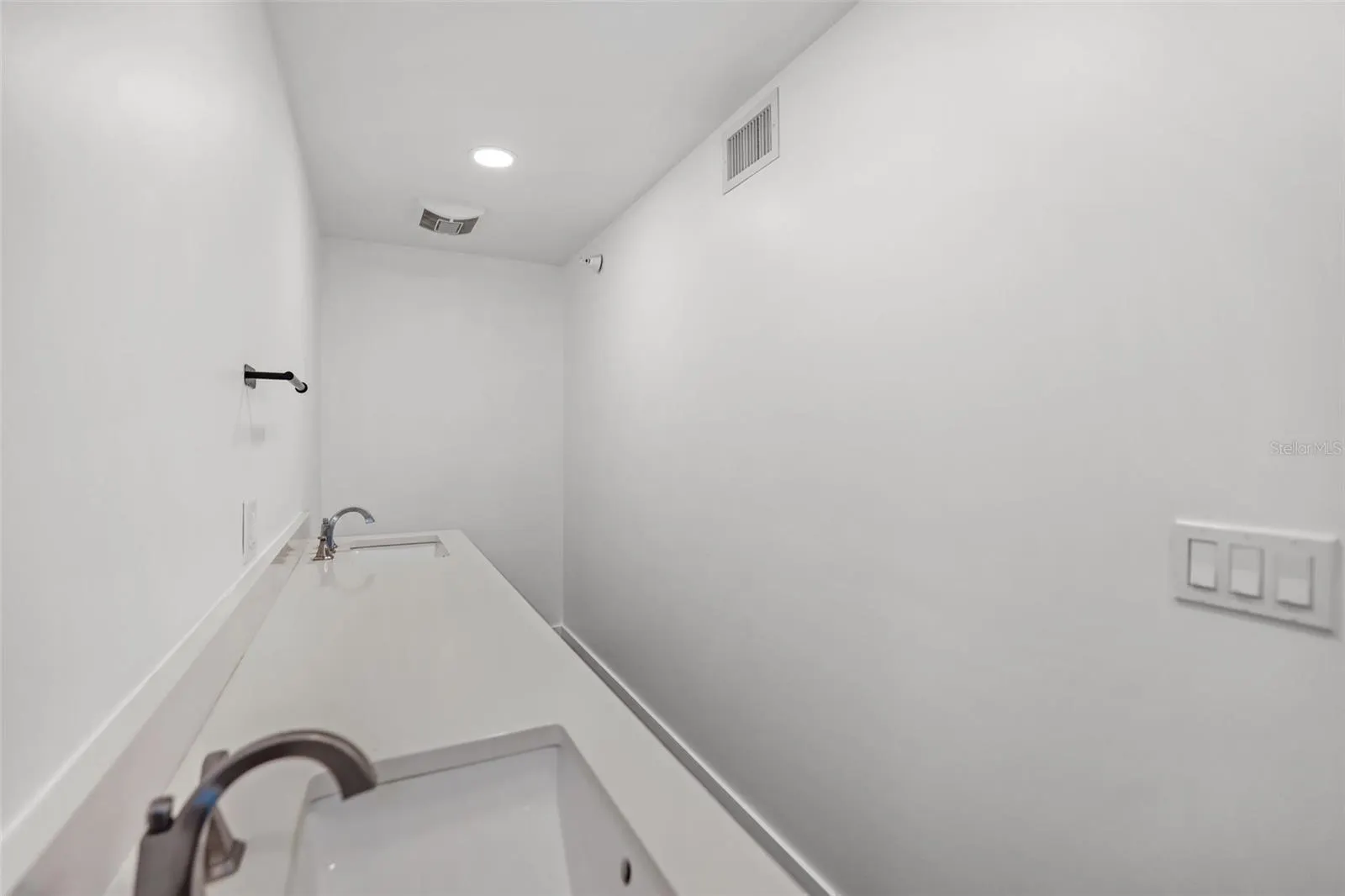 10830 NAVAJO DR