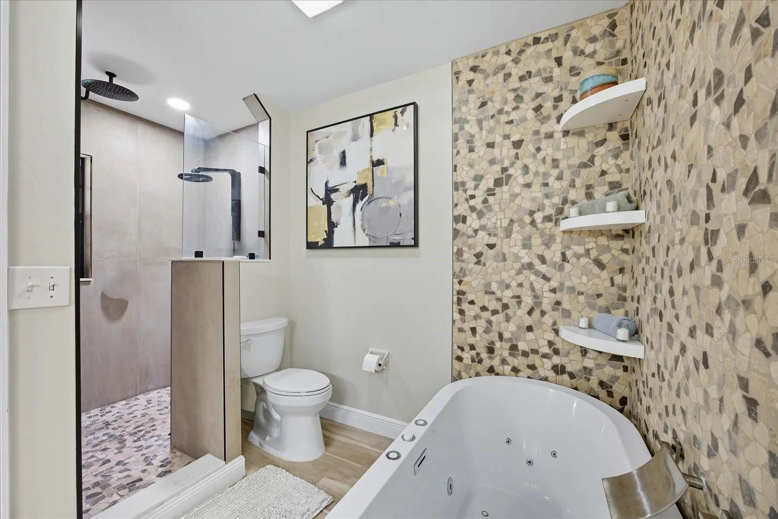 2460 HERON TER #202E, #202E