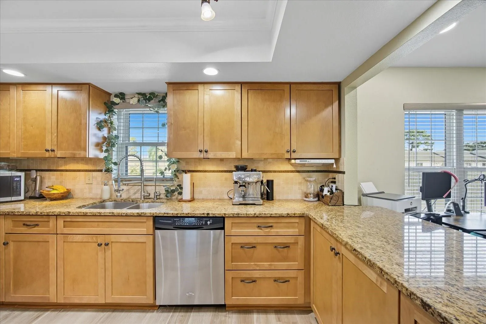 2460 HERON TER #202E, #202E